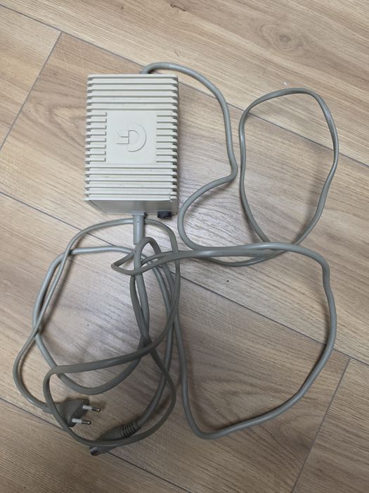 Zasilacz commodore C64