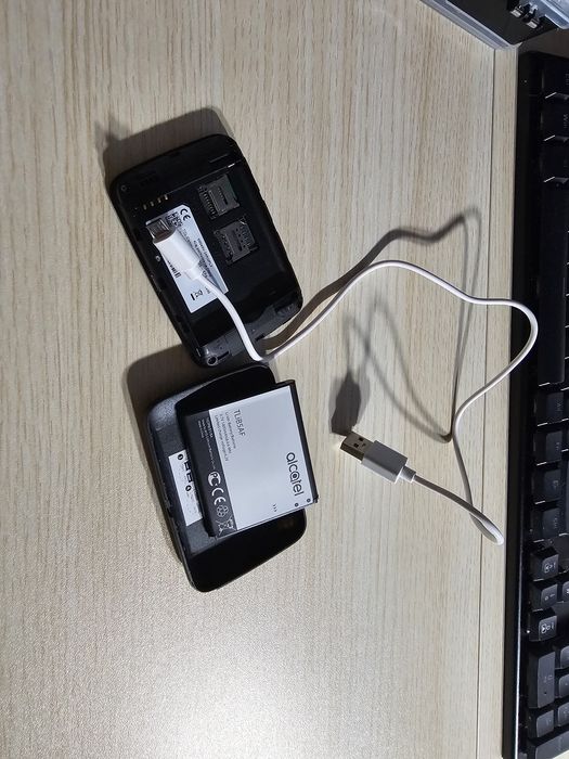 Router 4G LTE Alcatel MW40 (Airbox LTE) brak Sim locku