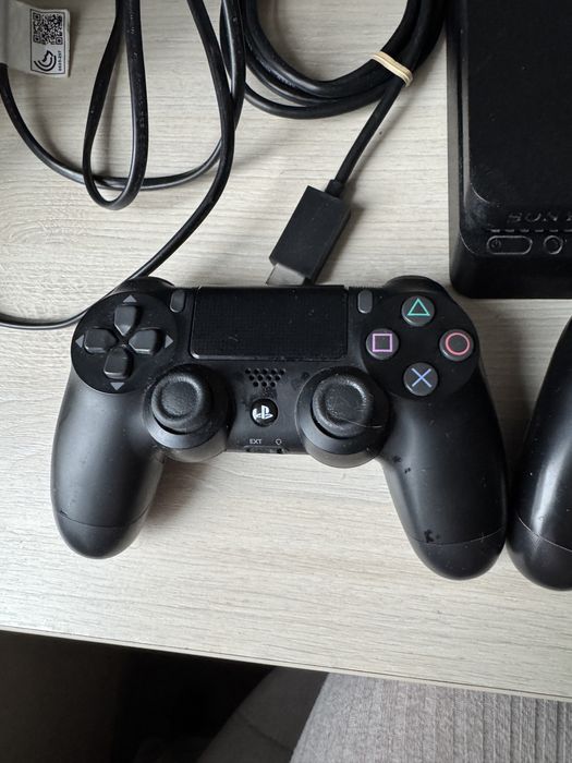 PS4 slim 500 gb 3 джойстика