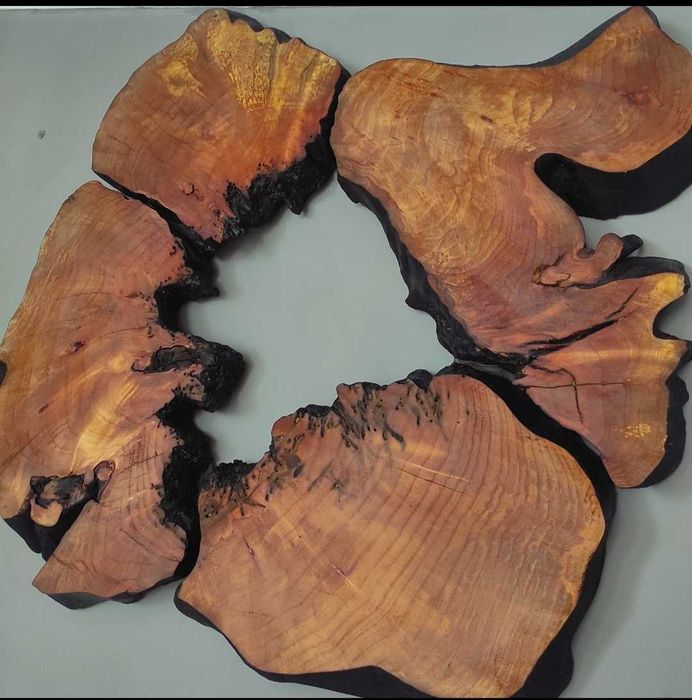 Мегакрутезні дерев'яні панно