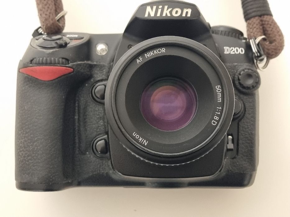 Nikon D200 c/objectiva
