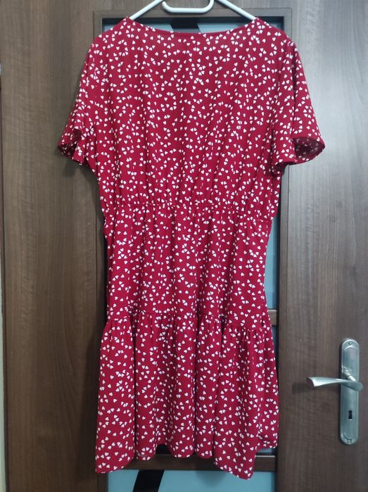 Czerwona sukienka damska w serduszka Shein 0XL