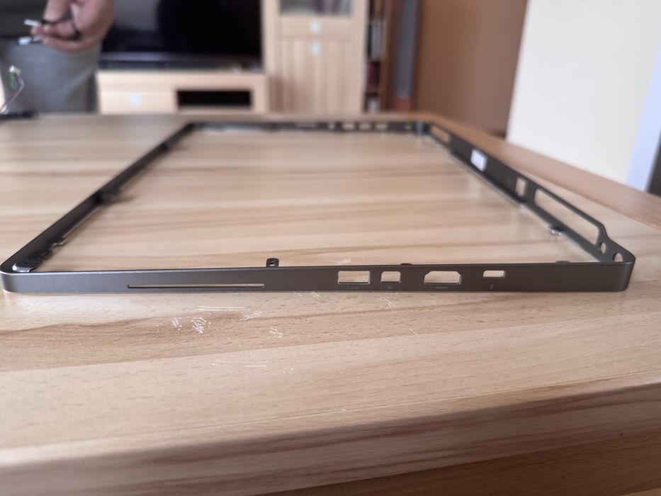 Ramka obudowy Dell Precision 7720