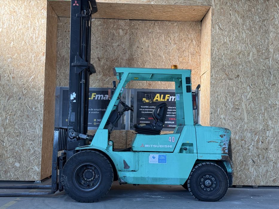 Empilhador Mitsubishi Diesel 40