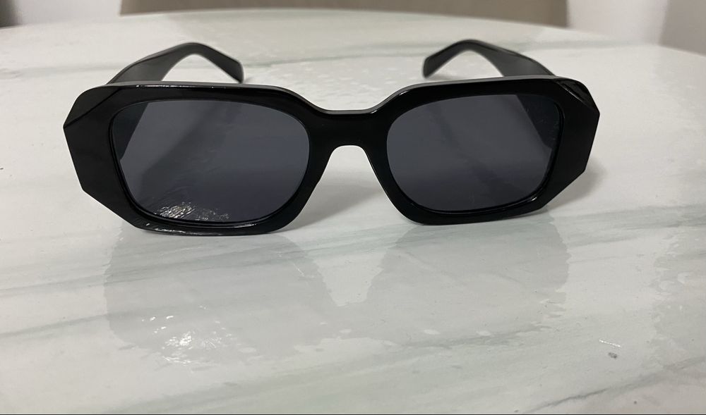 Óculos de sol preto moderno estilo Prad diamantado
