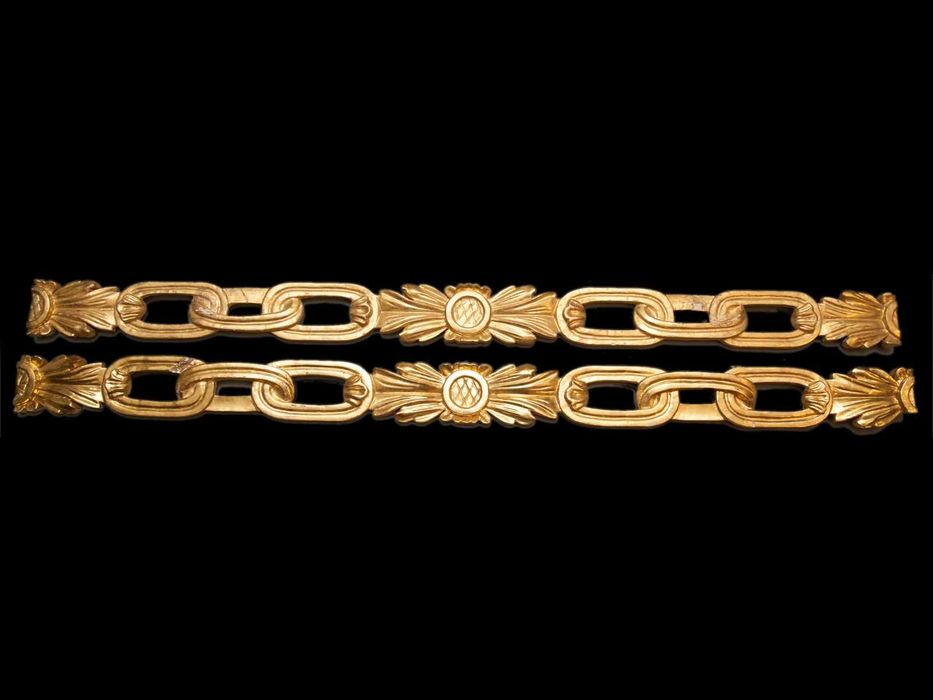 Oratório Antigo em Madeira