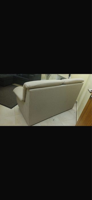Sofa de dois lugares