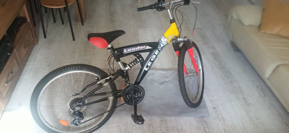 Fajny rower na kołach 24'
