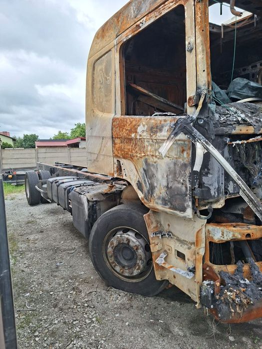 Scania R280  Sprzedam SCANIA R280 po spaleniu