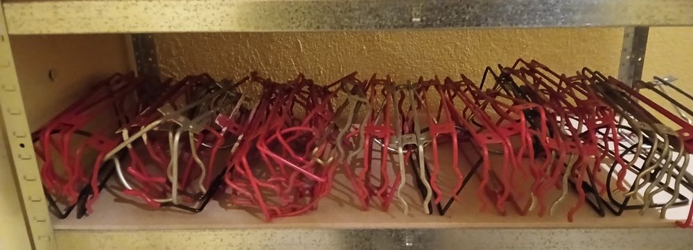 Wieszak na gaśnice 2 kg - 1 sztuka