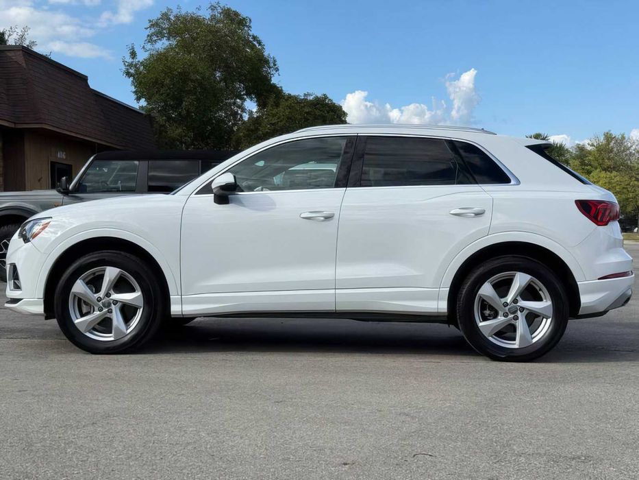 Audi Q3 quattro Premium 45 TFSI      2020