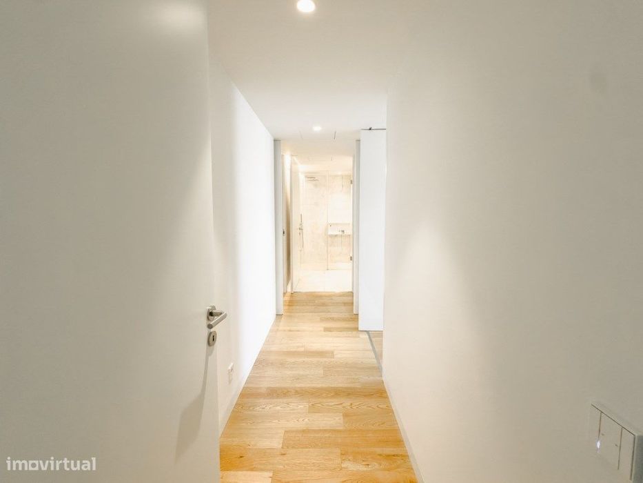 Apartamento T3 de luxo com garagem em Lisboa