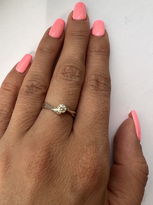 Золотое кольцо с бриллиантом 0,21ct КЮЗ белое золото 585 проба