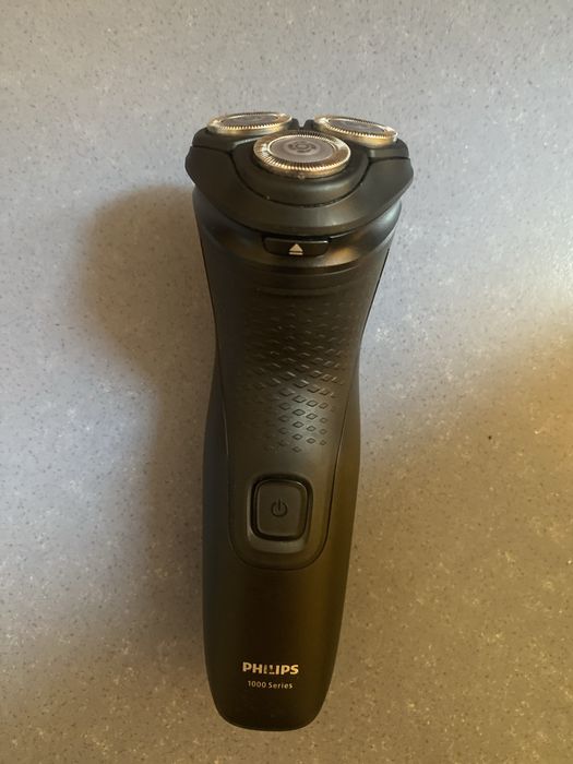 Электробритва Philips 1000 Series
