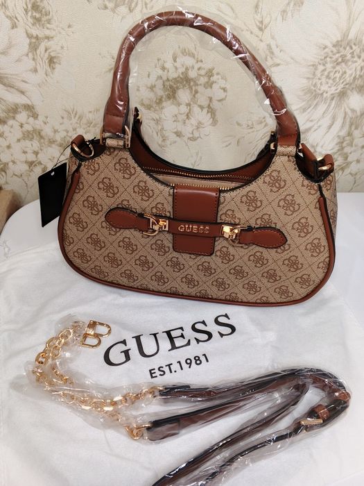 Сумка Guess Nolana ,нова з пильником.