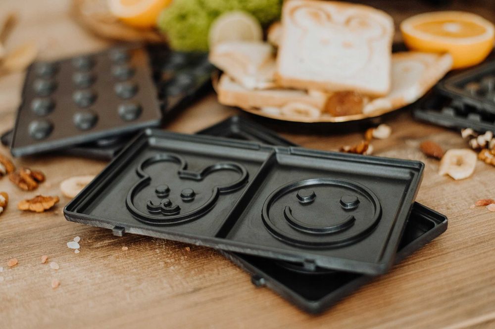 TOSTER opiekacz do kanapek GOFRÓWNICA - 5w1 różne wkładki - DLA DZIECI