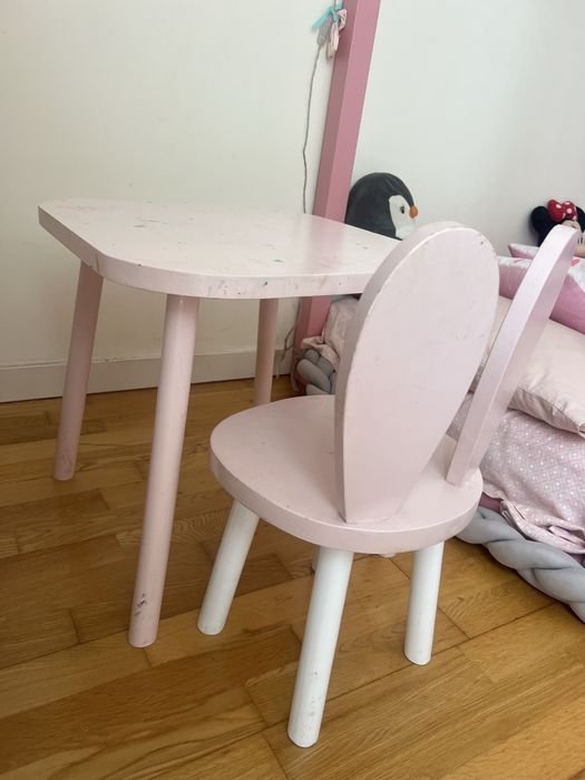 Mesa e cadeira  Rosa para criança