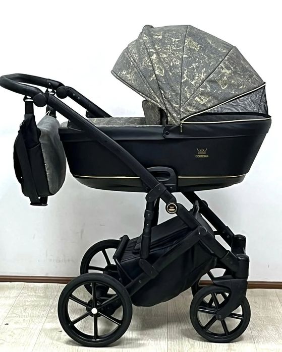 Коляска 2в1 Tako baby Corona 
- Люлька 
- Прогулянковий блок 
- Чохол