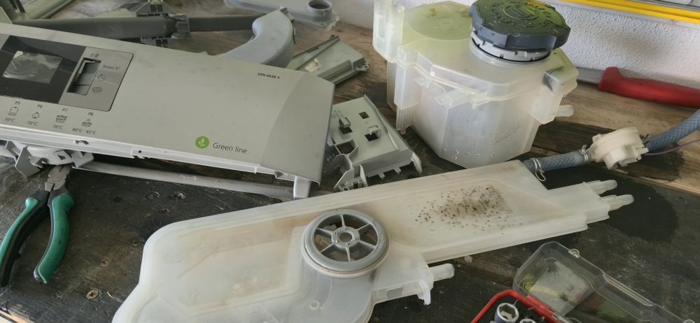 Peças máquina de lavar Beko  DFN 6838 X
