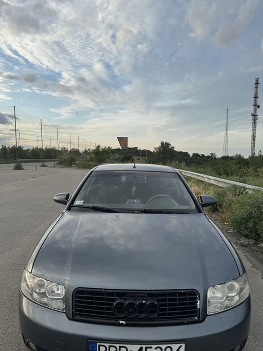 AUDI A4B6 2003.седан