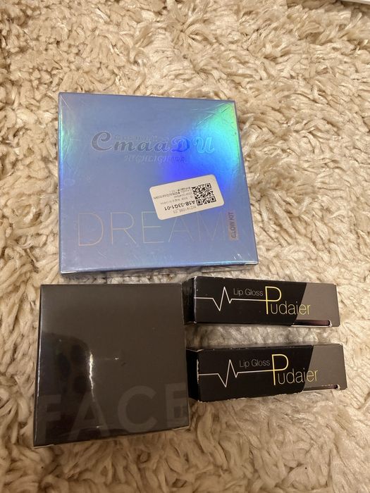 Косметика для лица, блеск, тоналка, маска, крема