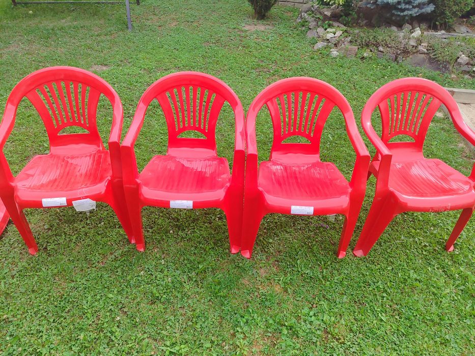Пластикові меблі стіл і 4 стільці