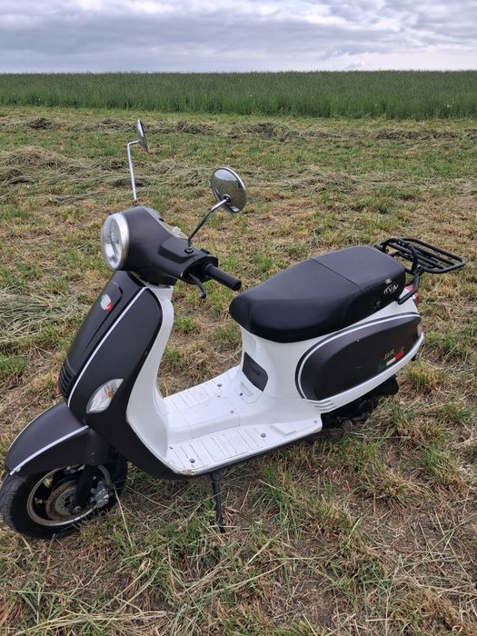 Skuter IVA Lux 50 4t