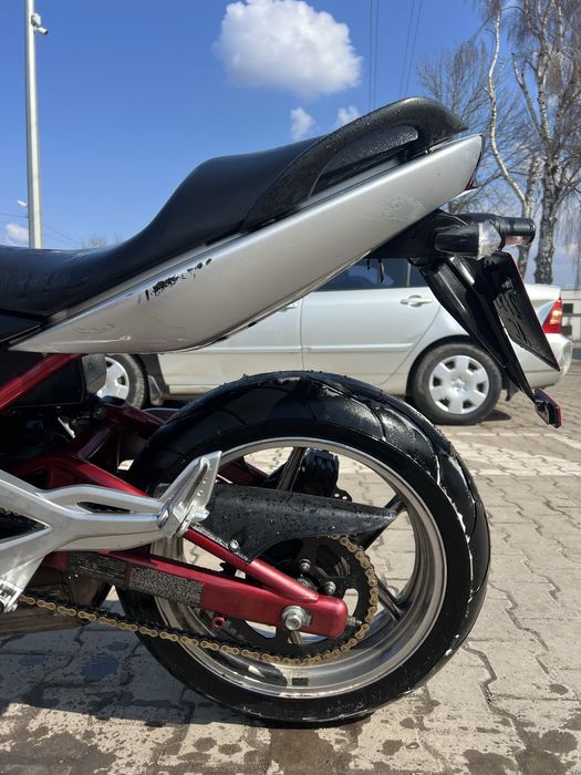 Kawasaki er-6n. З німечини