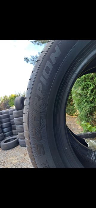 235/55/18 Sprzedam parę opon letnich Pirelli