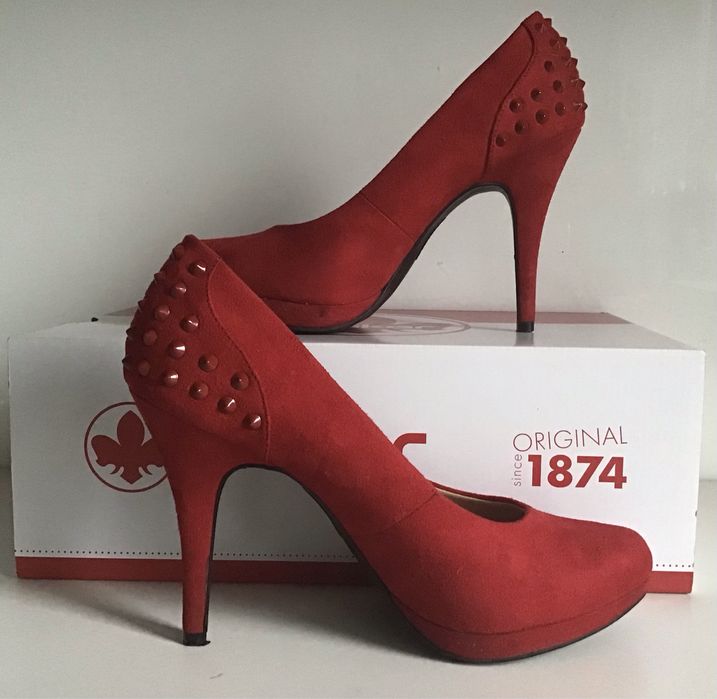 Piękne czerwone zamszowe szpilki na koturnie rozmiar 40 Graceland