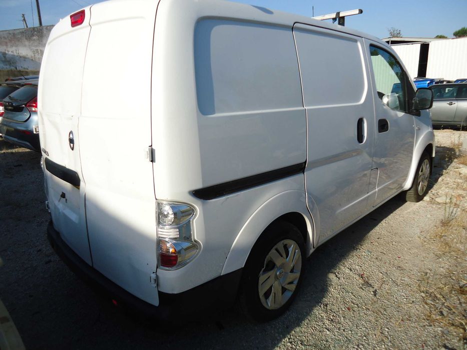 Nissan e-NV200 de 2017 só ás peças