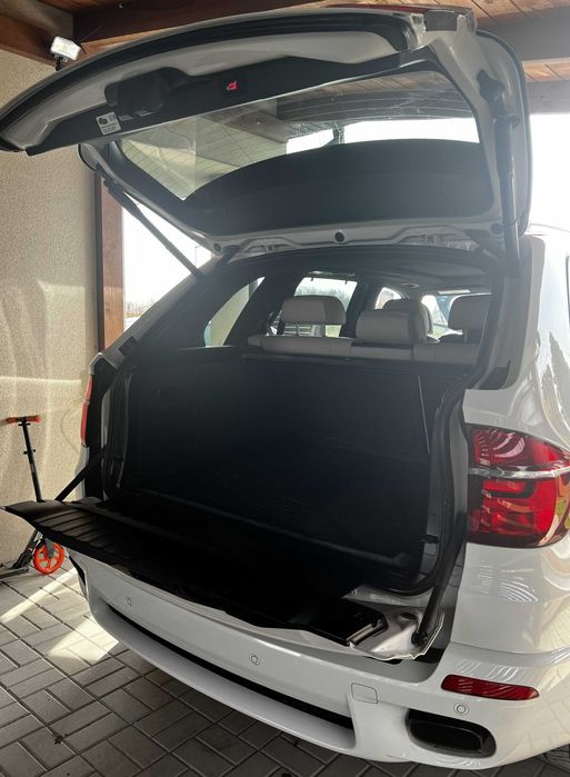 BMW X5 e70 M pakiet xDrive35i LCI 306KM benzyna