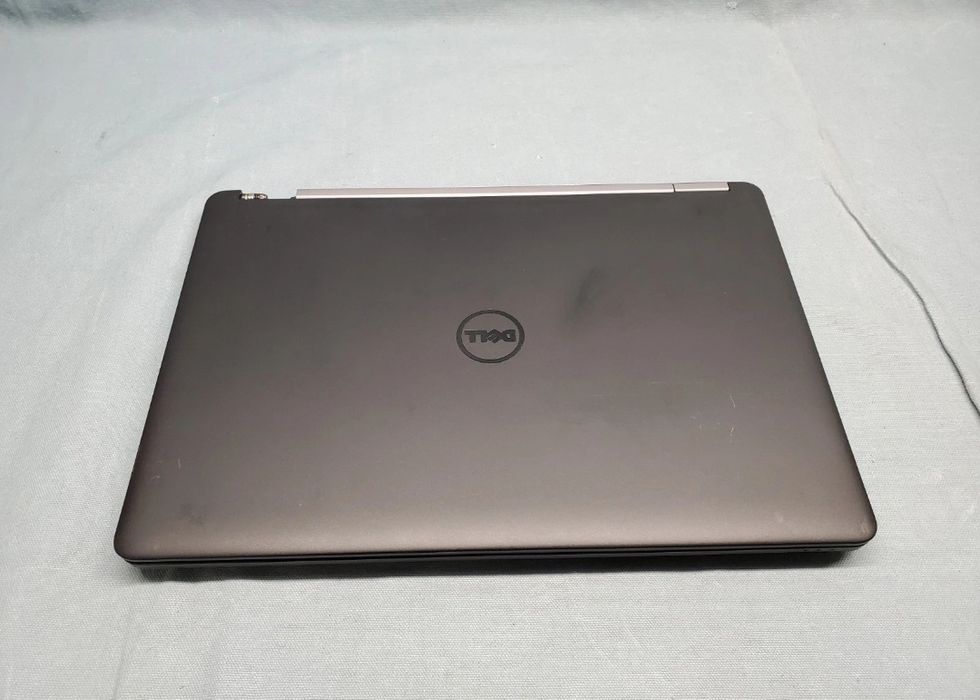Dell E5470 de 2017  i5 8gb disco Nvme M2 256gb Office 2024