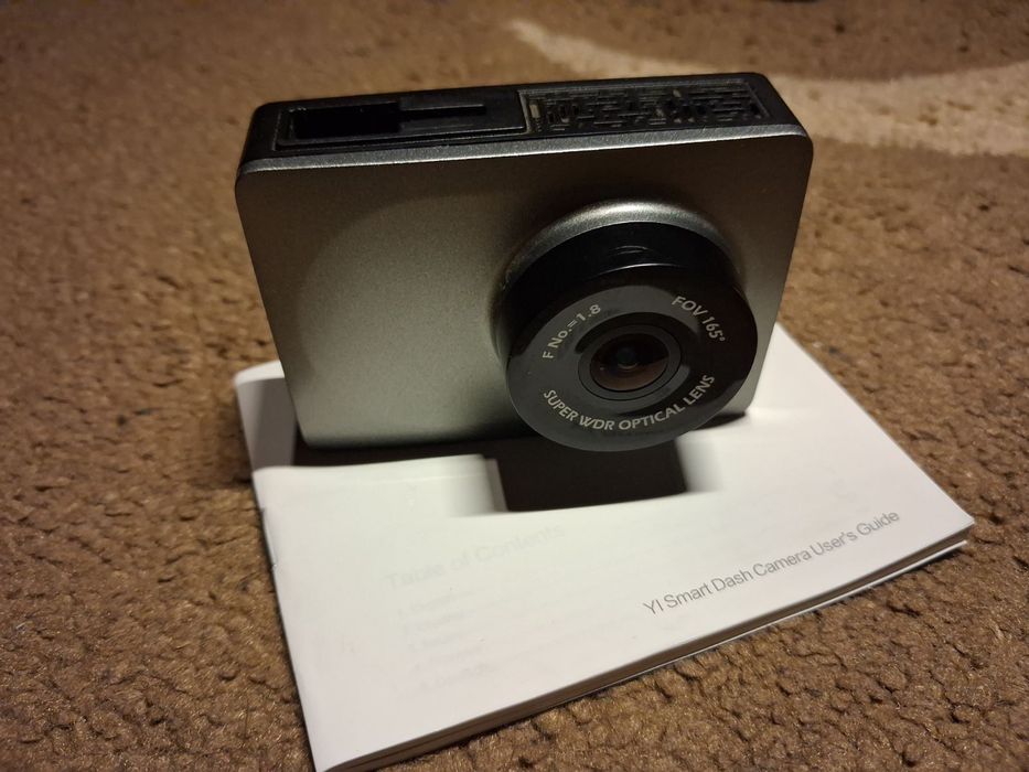 Відеореєстратор Xiaomi YI Dash Cam