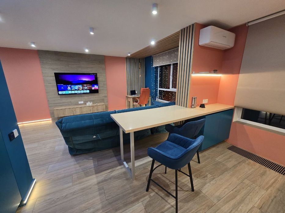 Поділ, Podil Plaza — Від Власника!