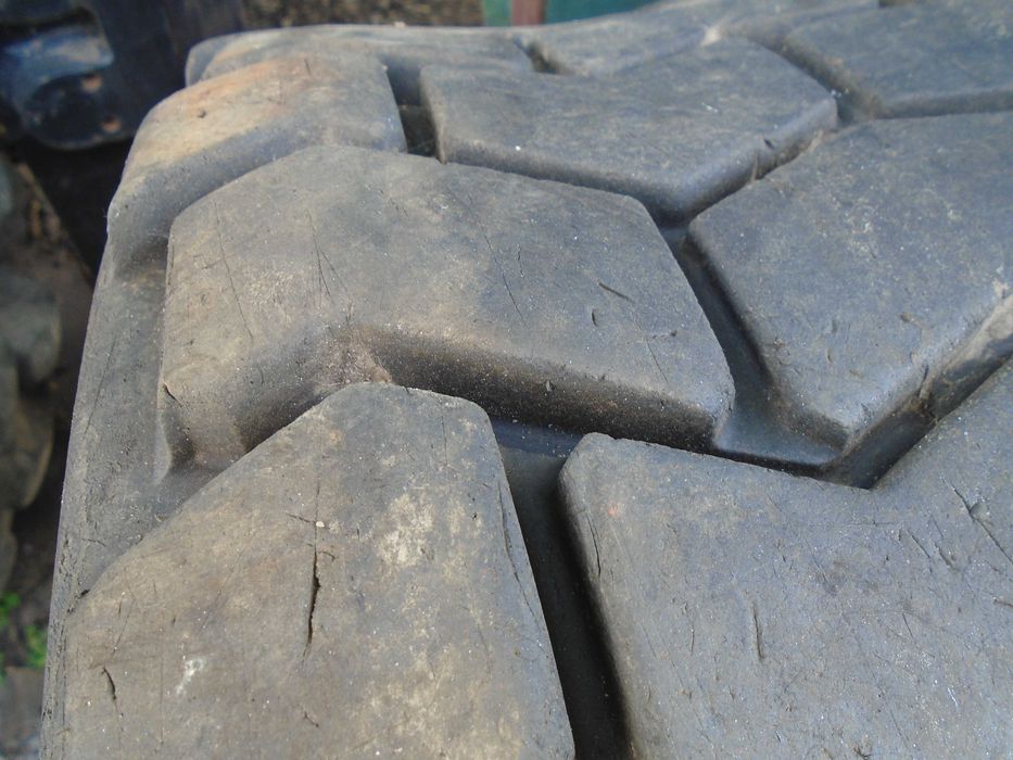 колеса ,резина на бобкат ,bobcat