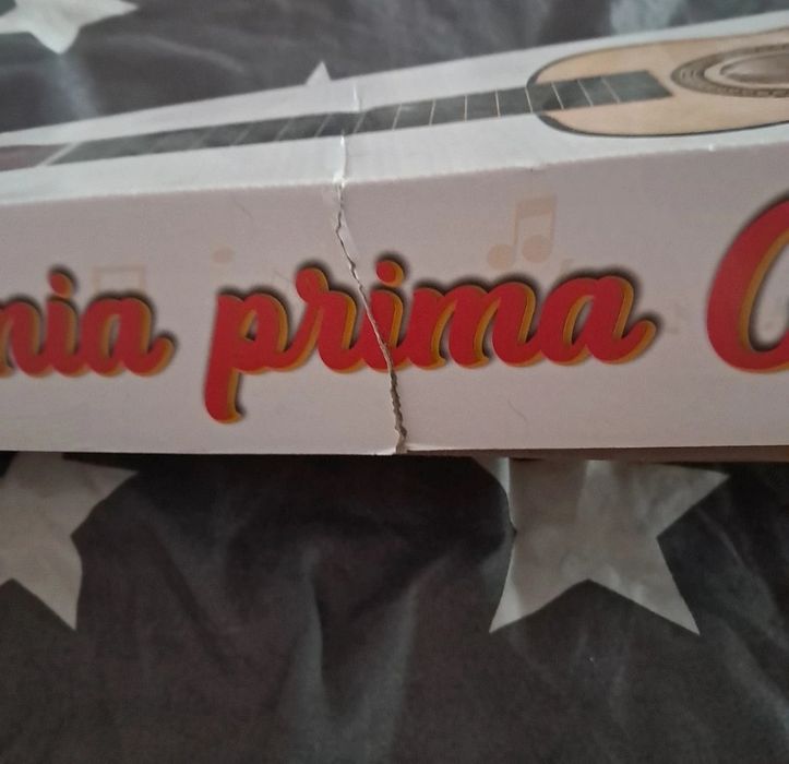 Mini gitara prosto z włoch