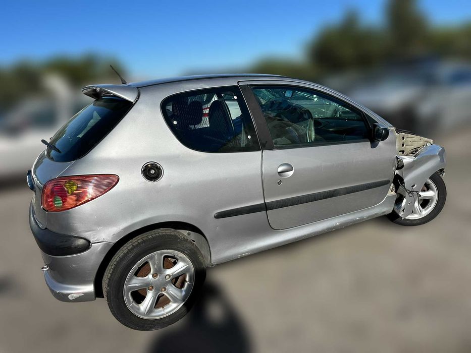 PEUGEOT 206 Hatchback (2AC) 2.0 HDI Diesel 90 cv  66 kW 1999 - 2009 RHY (DW10TD) para peças