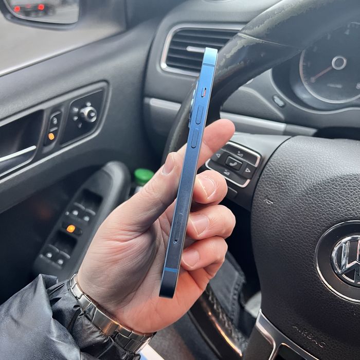 iPhone 13 256GB Blue