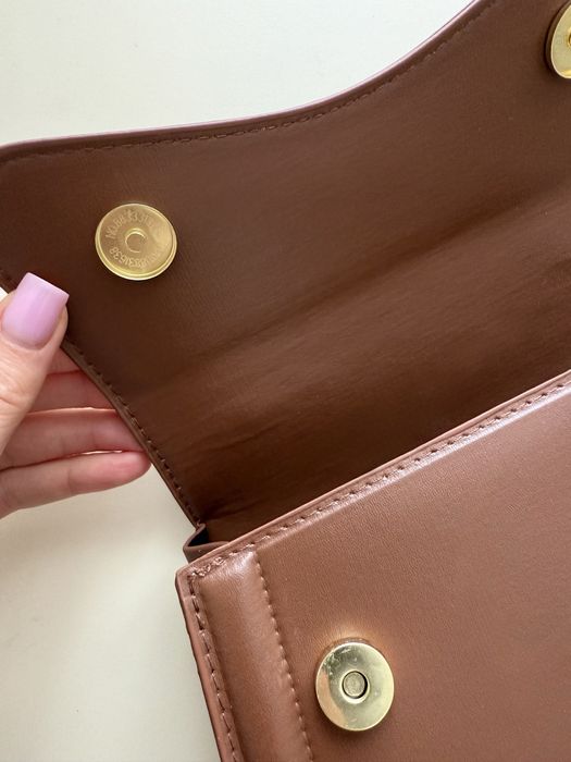 Сумка з регульованим ремінцем