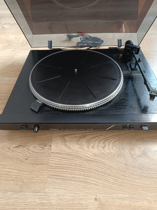 Gramofon UNITRA  fonika 464.
