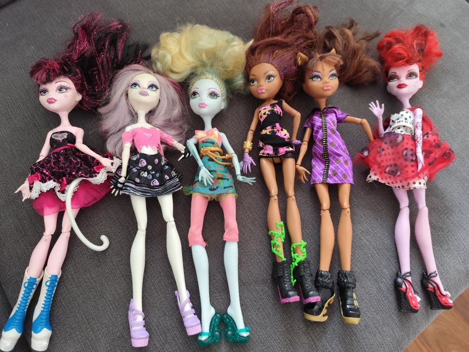 Monster High, 6 lalek, meble i akcesoria