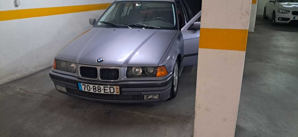 Bmw e36 sedan 320i Original foto 3