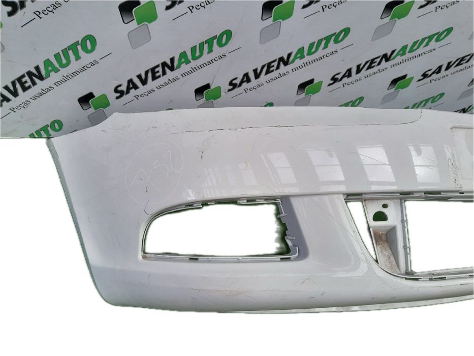 Pára-choques frente SKODA Octavia II Hatchback (1Z3)