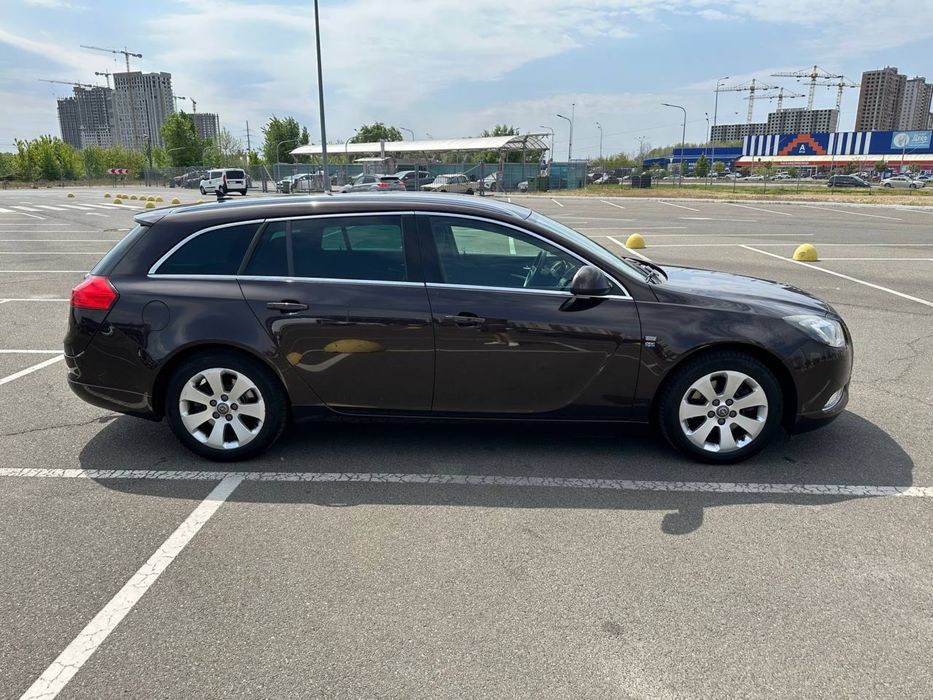 2011 рік Opel Insignia 1.6 Бензин