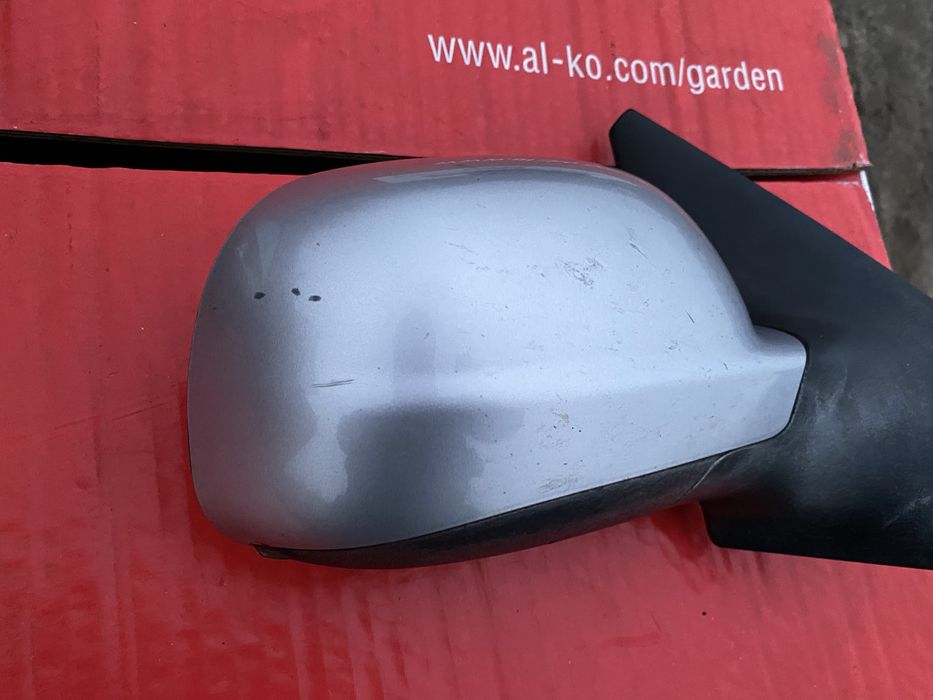 VW golf 4 lV lusterko prawe manualne LA7W