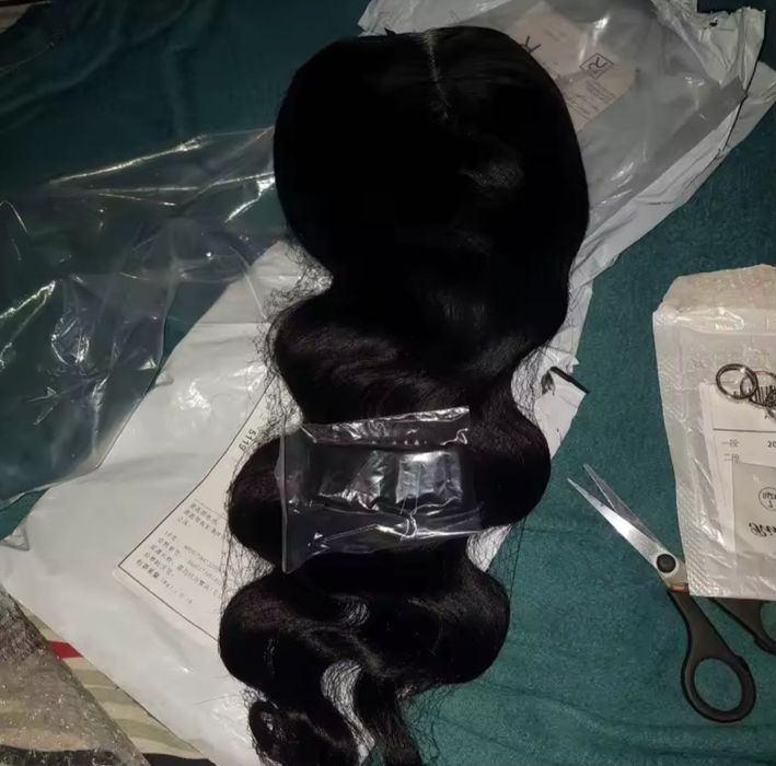 Peruca lisa e ondulada de 45 á 50 cm