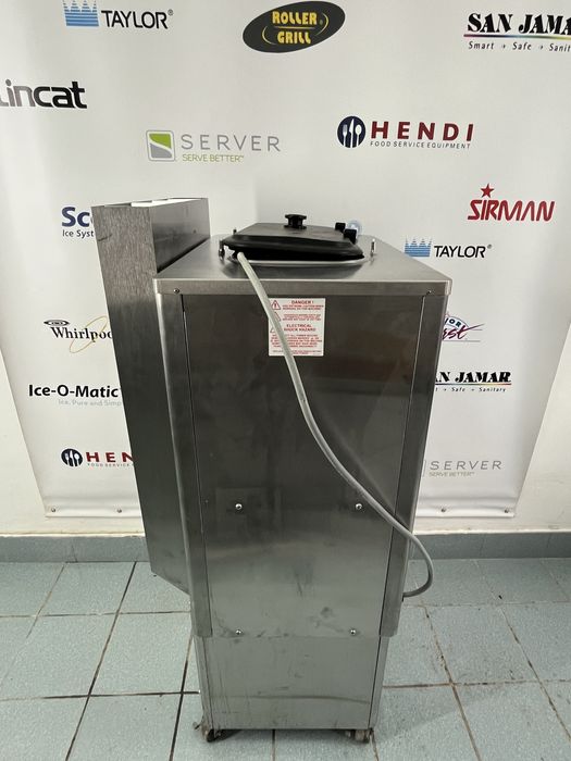 Фризер для мʼягкого морозива Taylor C707