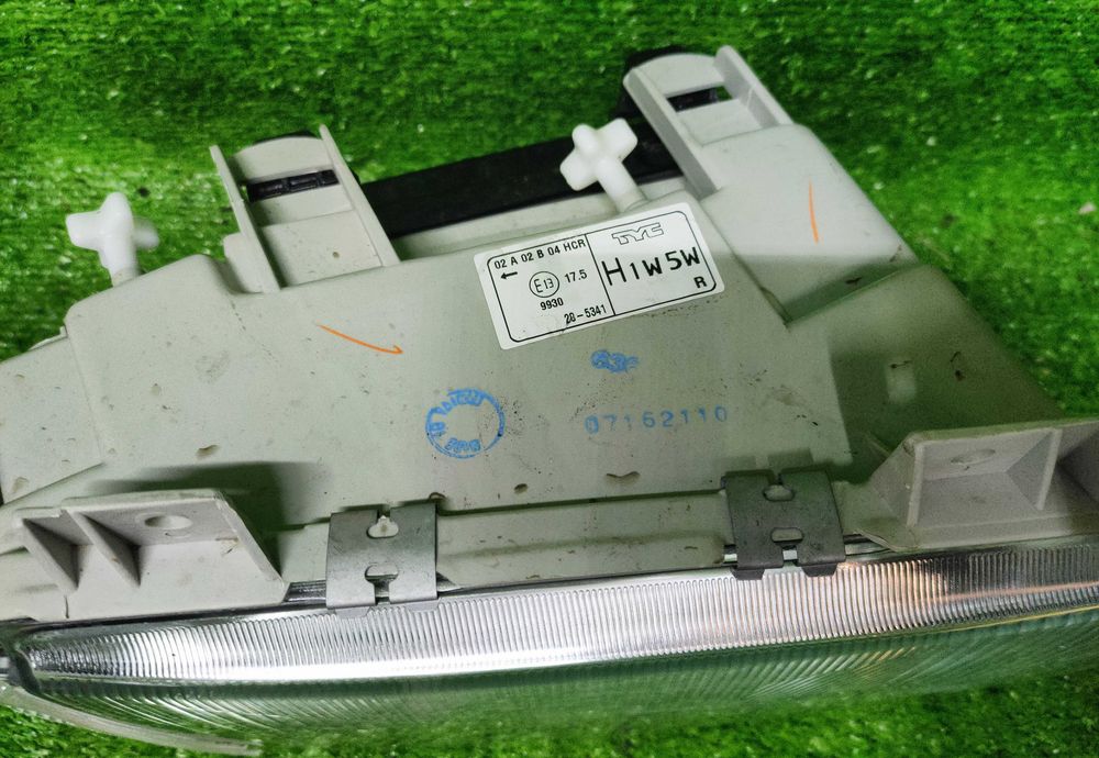 Reflektor Prawy Lampa Prawa Migacz Mercedes Sprinter W901