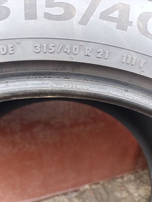 315/40 R21 + 275/45 R21 Continental Sport Contact 6